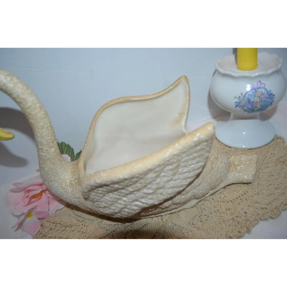 1950s Vintage Swan Spatter Cream & White Vanity Counter Dresser